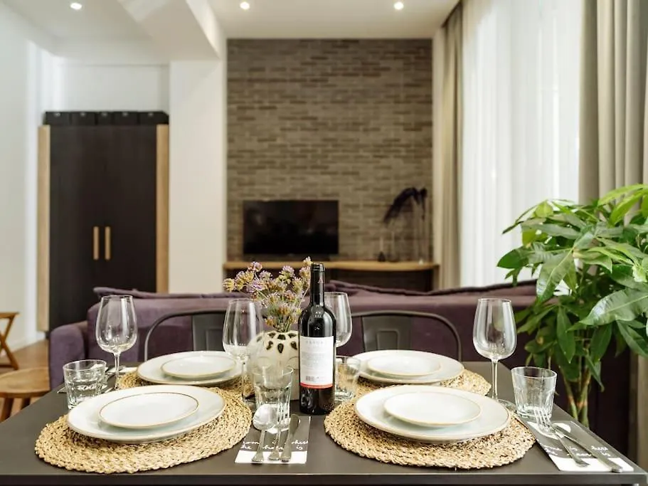 Central 1 Apartment - New Building & Parking Bucharest