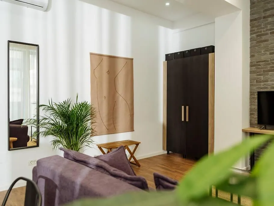 Central 1 Apartment - New Building & Parking Bucharest Romania