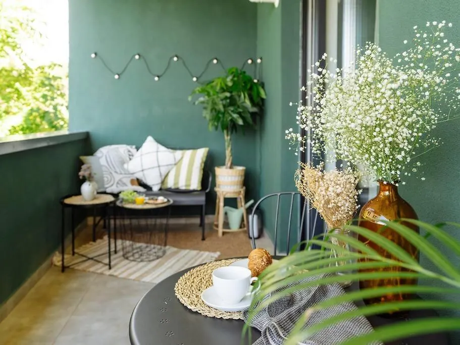 Central 1 Apartment - New Building & Parking Βουκουρέστι